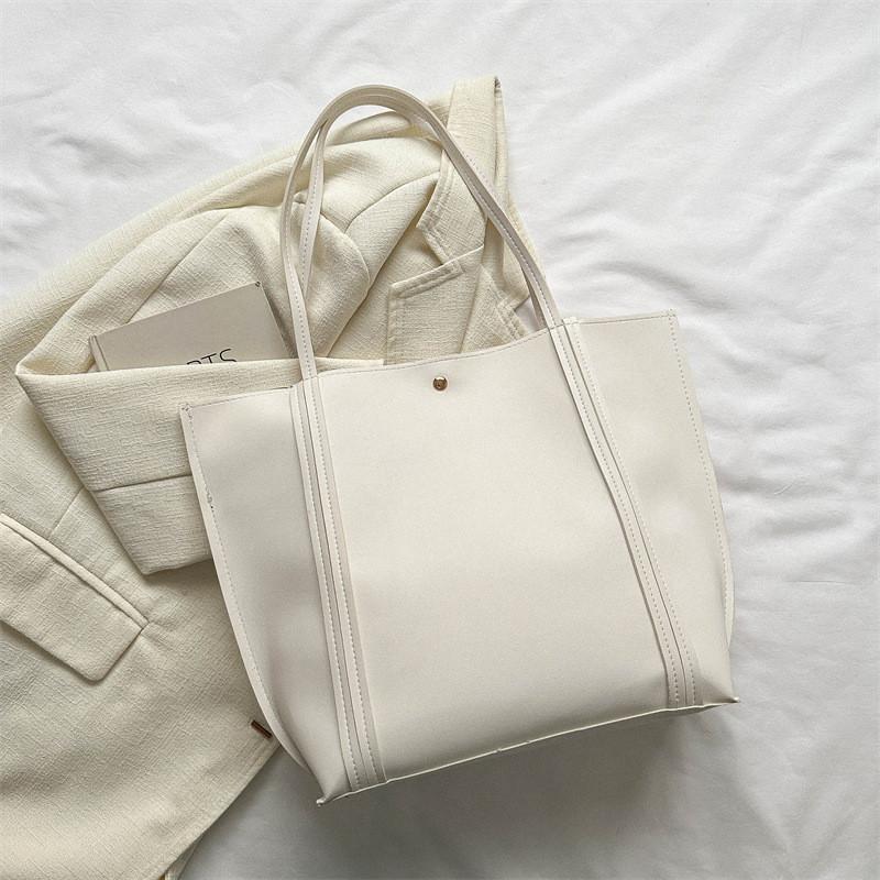 Vintage Style Large Capacity Women's Tote Bag Minimalist Design For Daily Use