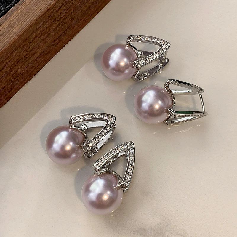Pearl Earrings Women's Light Luxury High-end Horseshoe Earrings Have Atmospheric Temperament and Unique Ear Buckles Rose Purple Versatile Earrings.