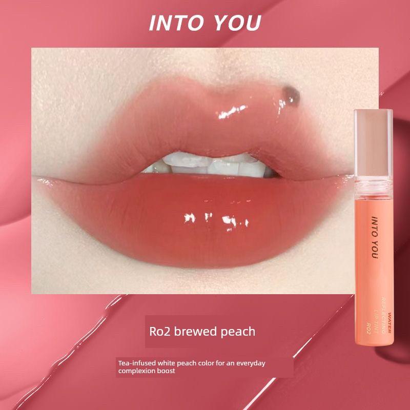 Into You Water Refractive Lip Glaze Lipstick with a High-End Feel and Pearlescent Finish to Create a Pure and Alluring Look
