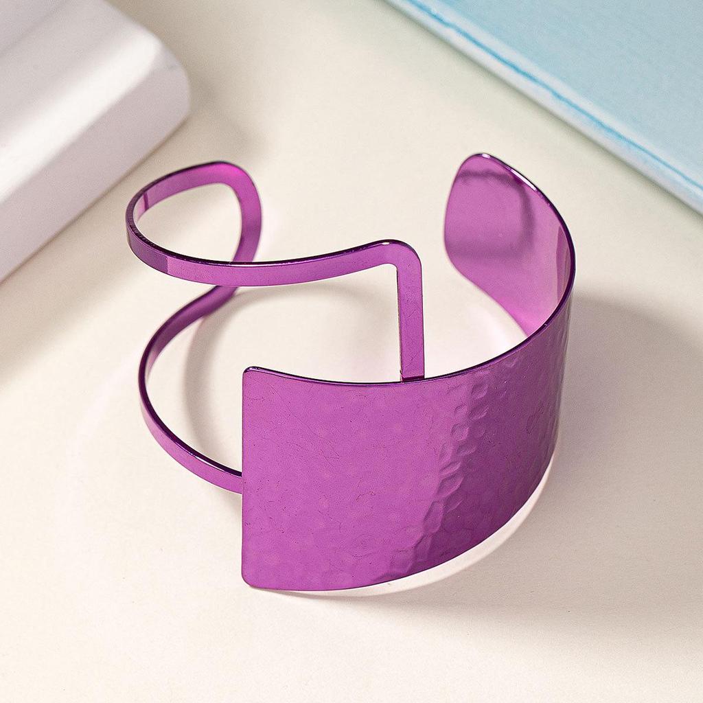 European and American Style Open Bangle: Elegant, Minimalist Design Bracelet for Women