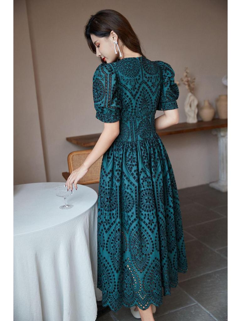 2025 V-Neck French Retro Summer Dress - Slimming A-Line Puff Sleeve Princess Style
