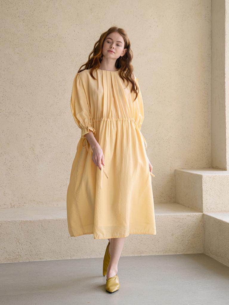 Kaie Pleated Neckline Strap Long Dress_Yellow