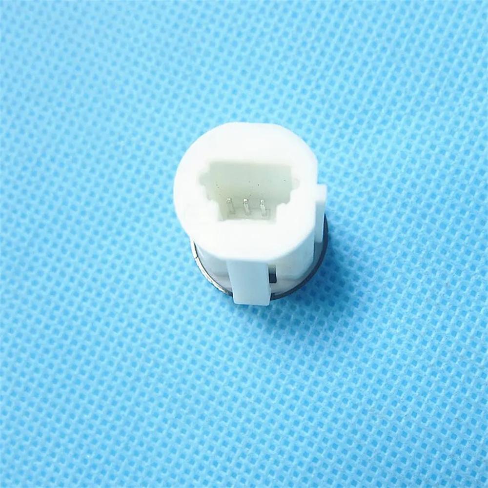 For Mazda 3 6 CX4 CX-5 CX-8 CX-9 Electric Heater Control Sun Sensor BBM5-61-751A