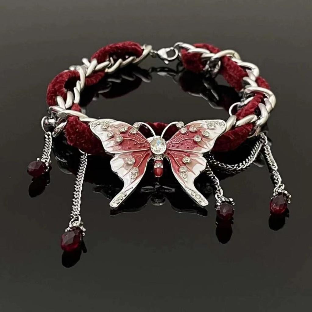 GemChic Women's Necklace Cool Hottie Red Velvet Drop Oil Fringe Necklace Ladies Fashion Clavicle Chain Birthday Christmas Jewelry Gift