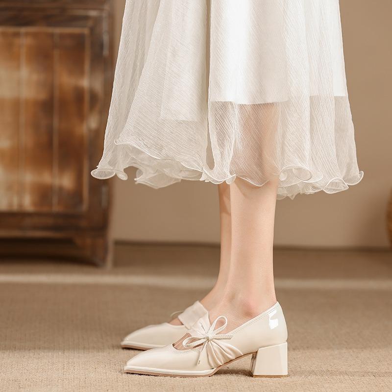 Spring new Mary Jane shoes women's patent leather high-heeled single shoes square head shallow mouth thick heel bow single shoes women