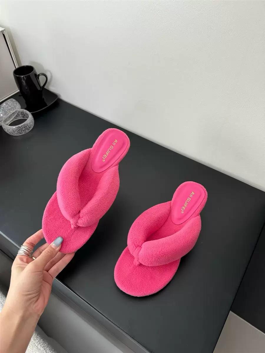 

Niche retro leopard print bread toe slope heel slippers female 2025 autumn gentle evening breeze casual flip-flops 40