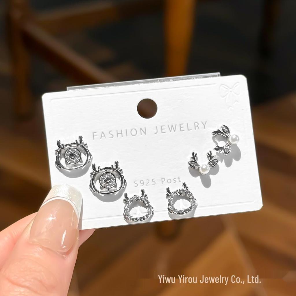 Retro Chinese Dragon Stud Earrings: Micro-Paved Full Diamond, Trendy Women's Set, Versatile & Fashionable