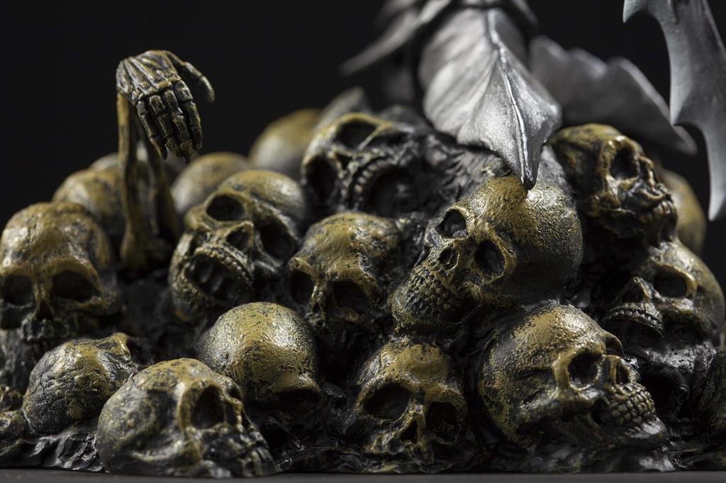 ULTIMATE MODELING COLLECTION FIGURE CHAOS WINGMAN -Chaos Wingman-