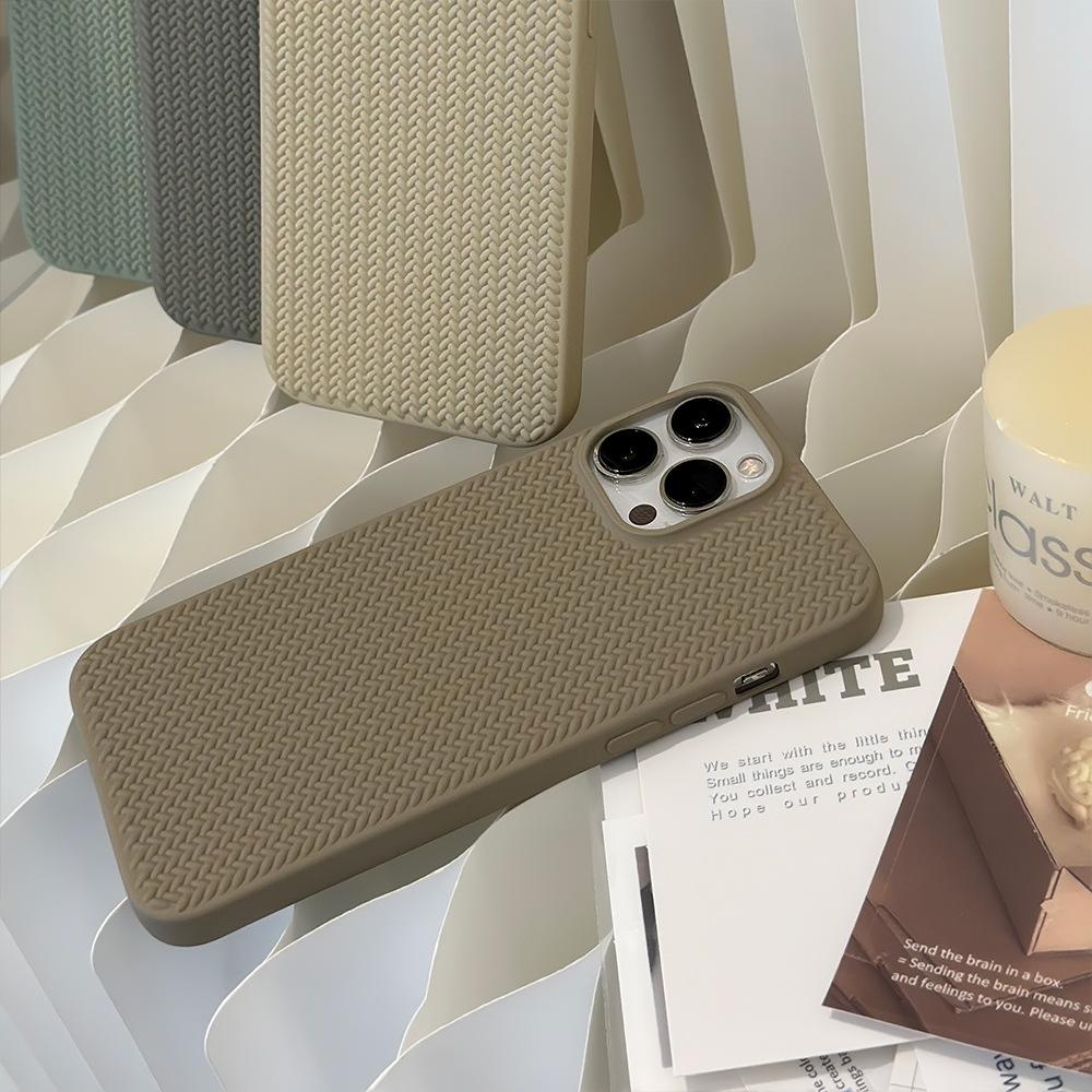 Skin-feel woven texture suitable for iPhone 15, Apple 16 phone case, 14 Pro, high-end feel, 11 retro, X solid color, 13 soft