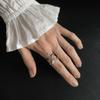 Серебряное кольцо с фианитами, вес изделия 3,86 гр (2197065)