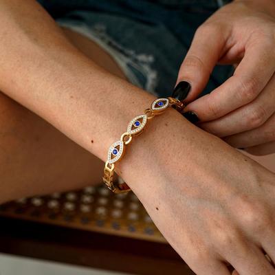 Dämonenauge Titanstahl Strassstein Armband - Modisches Hohl Design