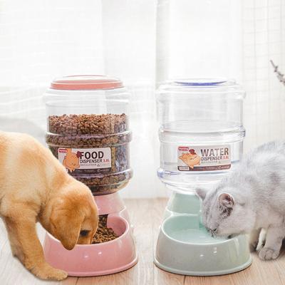 Perros – Proveedores de agua y alimento