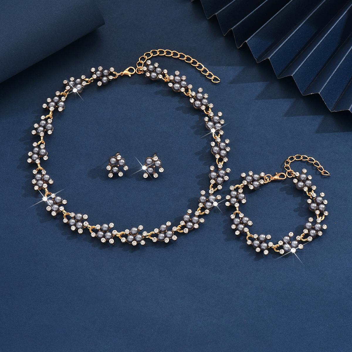 

4PC Women s Fashion Imitation Pearl Necklace Earrings Bracelet Jewelry Set Suitable for Wedding, Party, Festival Gifts-8532