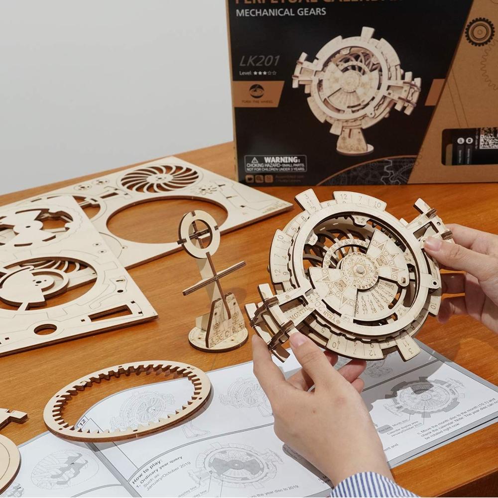 Creative DIY Perpetual Calendar Wooden Model Building Kits Assembly Toy Gift for Children Adult