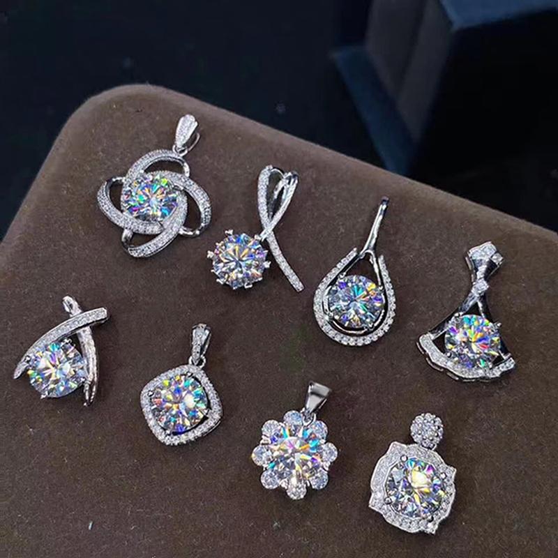 Elegante, wunderschöne Halskette mit Anhänger für Damen, komplett mit gepflastertem Zirkonia, stilvoller Schmuck für Hochzeit, Verlobung, Party