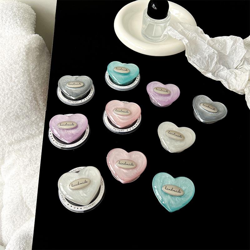 Colorful Heart Magnetic Phone Holder: Luxurious Airbag Design for Easy Viewing
