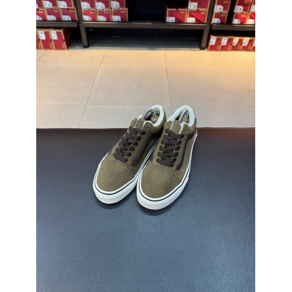 

Vans Unisex Old School Sneakers Old Skool Sherpa Kangaroo Vn000cp5byw Braun/220