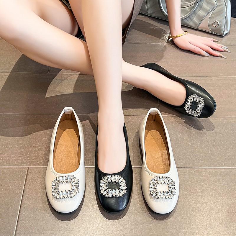 Fashion 2025 New Versatile Women's Slip On Flats Plus Size Crystal Square Button Soft Bottom Shallow Flats Classics Daily Casual Shoes