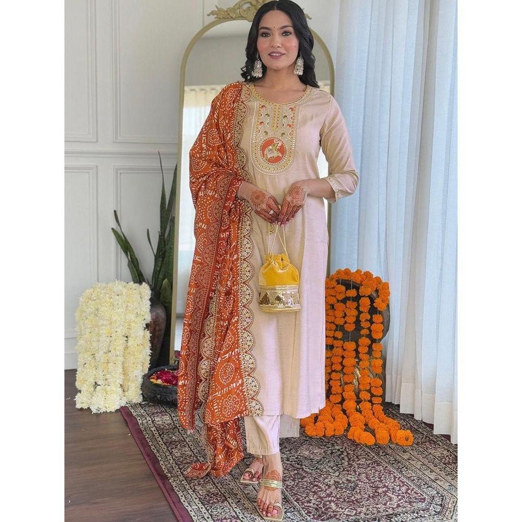 Presenting New Roman Fabric beautiful suit set