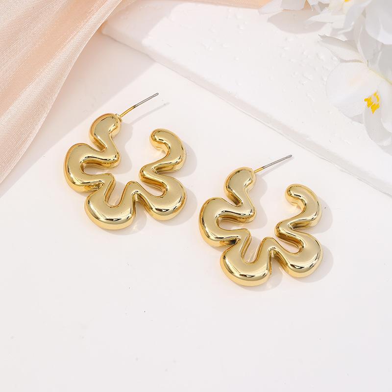 Fashion earrings hot-selling gold retro exaggerated stud earrings vacation style geometric earrings big earrings