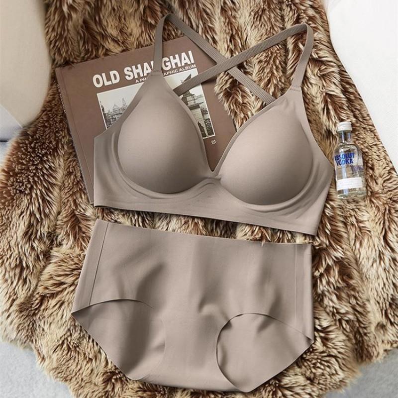 Womens Seamless Wireless Push-Up Bra With Backless Design Thickened Under-Cup Support No Visible Lines Slimming Effect