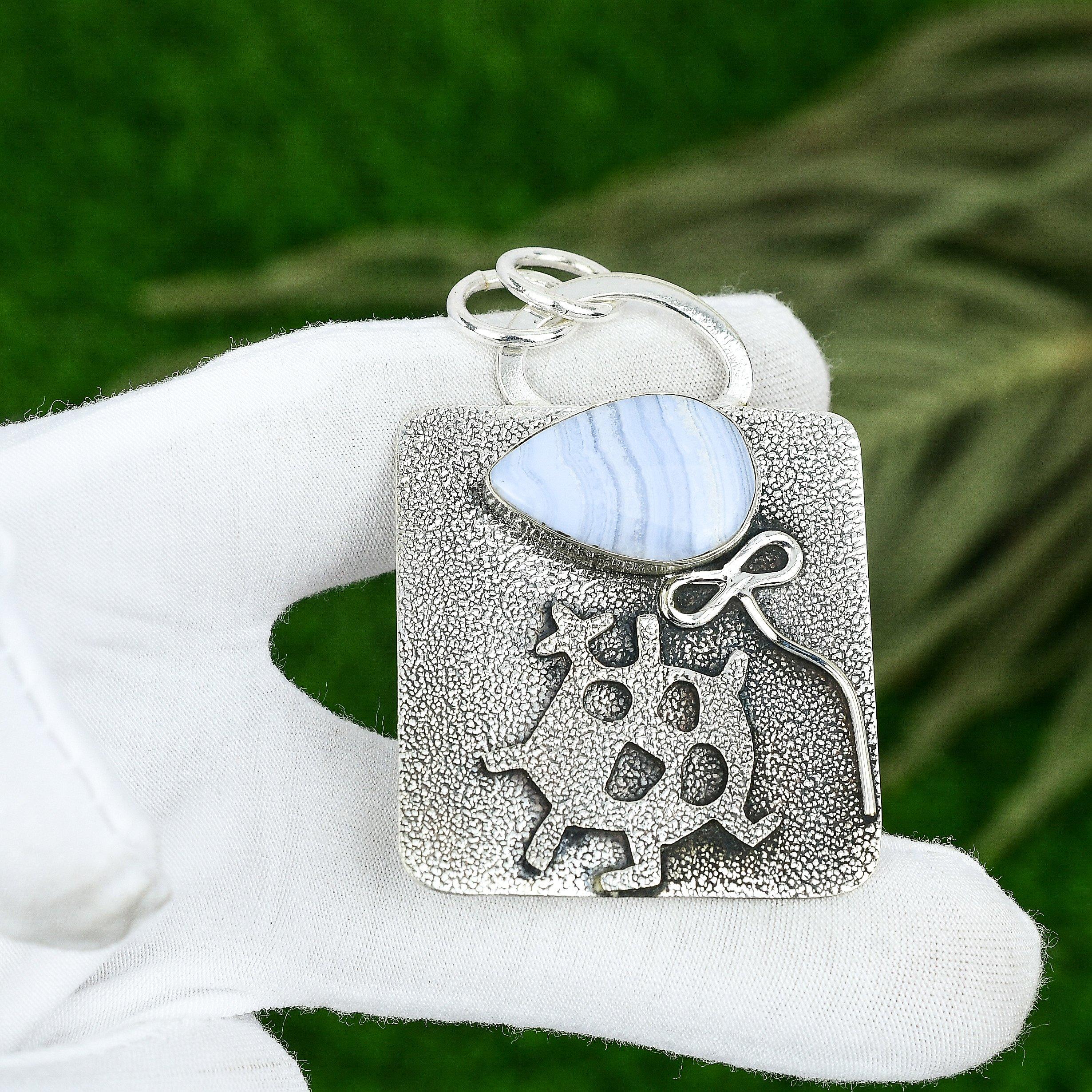 

Friendship Day Deal Natural Blue Lace Agate Sister Pendant Jewelry 925 Silver