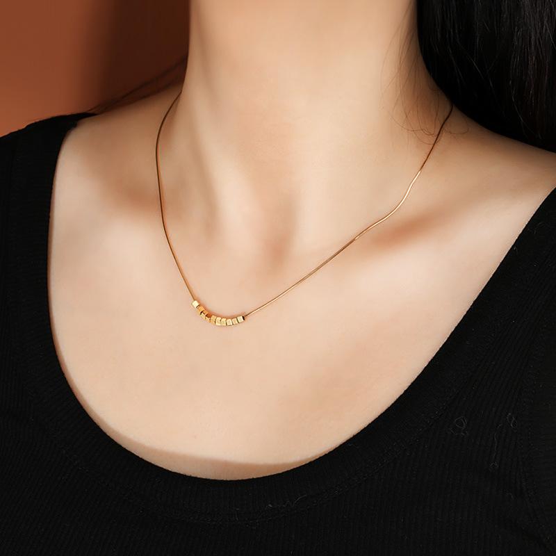 925 Sterling Silver Light Luxury Snake Bone Chain Necklace – Versatile High-End Women's Clavicle Jewelry