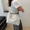 Large Capacity Bag Women's Fashionable Embroidered Canvas Shoulder Bag Casual Versatile Commuting Tote Bag