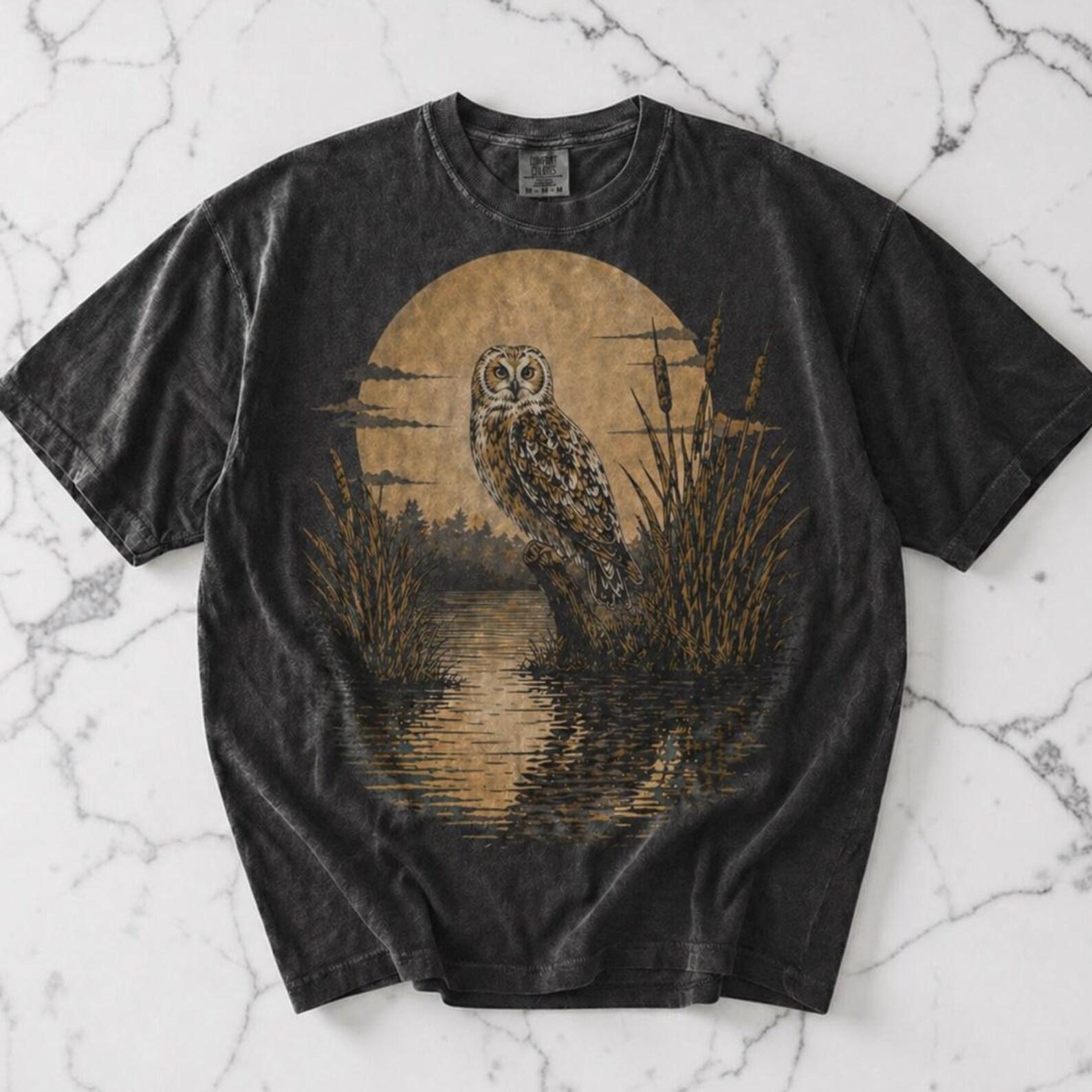Owl Graphic Tee, Vintage Owl Shirt, Nature Lover Gift, Bird Watcher Tee, Wildlife Shirt, Comfort Colors, Cottagecore Aesthetic, Moon Shirt 4XL