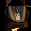 Niche Women's Bag Texture Bucket Bag New Retro Fashion Shoulder Messenger Bag