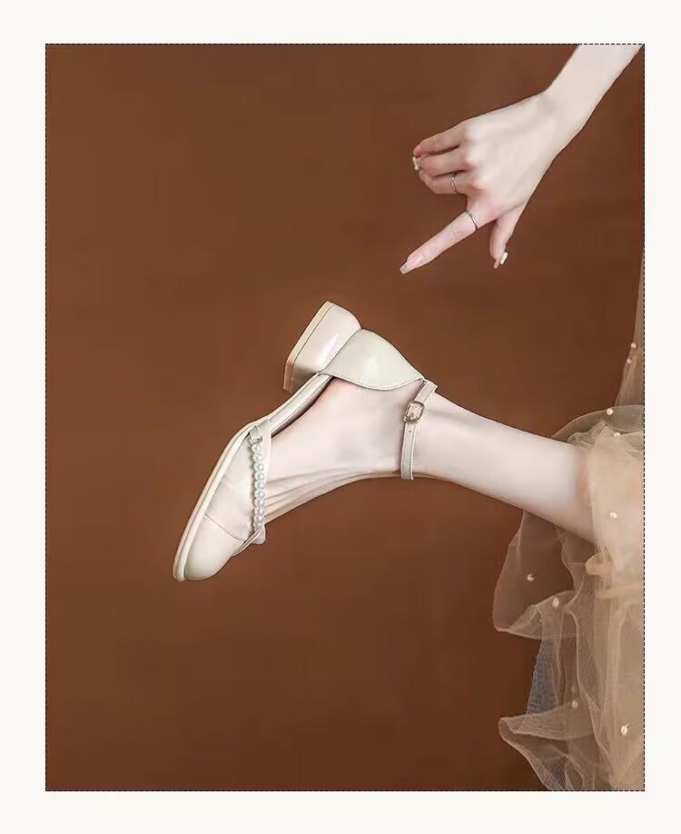 French Bag Head Sandals Women's 2025 New Summer Retro Pearl Versatile Medium Heel Fashion Versatile Thick Heel Single Shoes Women