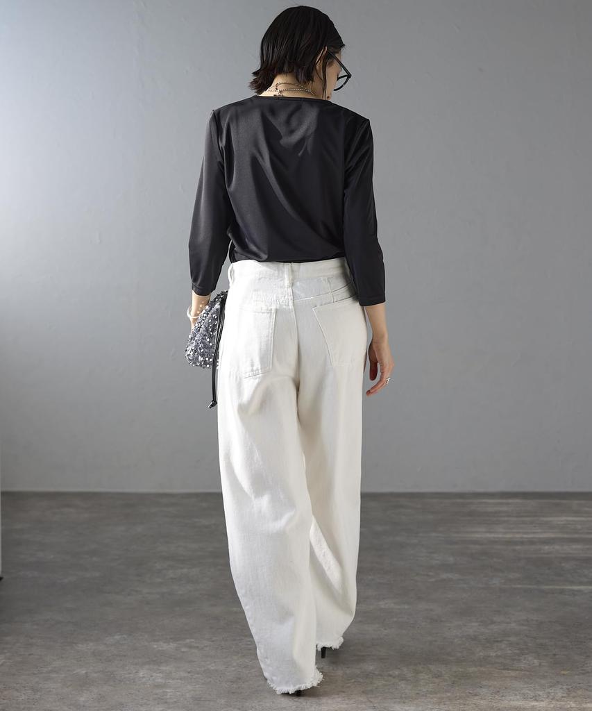 [BONMAX] Basic Round Neck Three-Quarter Sleeve Cut and Sew Top for Women