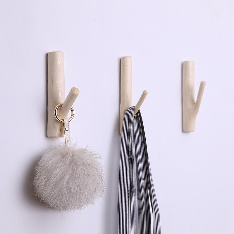Nordic Retro Solid Wood Tree Branch Wall Hook for Pastoral Decor