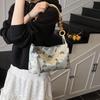 Fashion Chinese Retro Style Embroidered National Style Shoulder Bags Tassel Decoration New Women'S Handbags