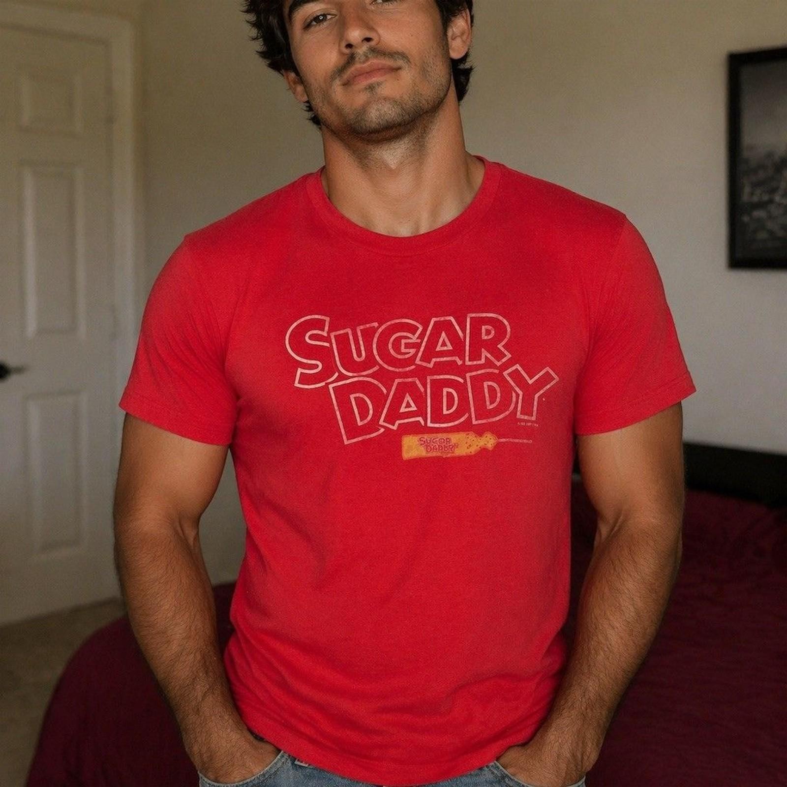 Sugar Daddy Candy Logo T-Shirt Red Men s M Distressed Retro Graphic Tee 2XL