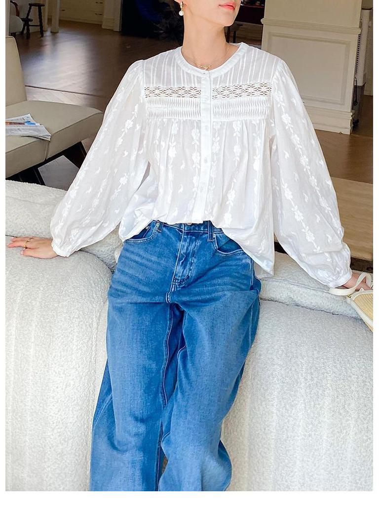 Damenbluse im europäischen Stil mit französischer Stickerei, langen Ärmeln und in Weiß