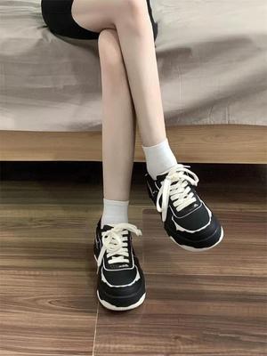 Schwarze Board-Schuhe Kinder 2025 neuer Sommer Student vielseitig schmutzabweisend Internet-Berühmtheit vielseitig rutschfest lässig Panda-Schuhe
