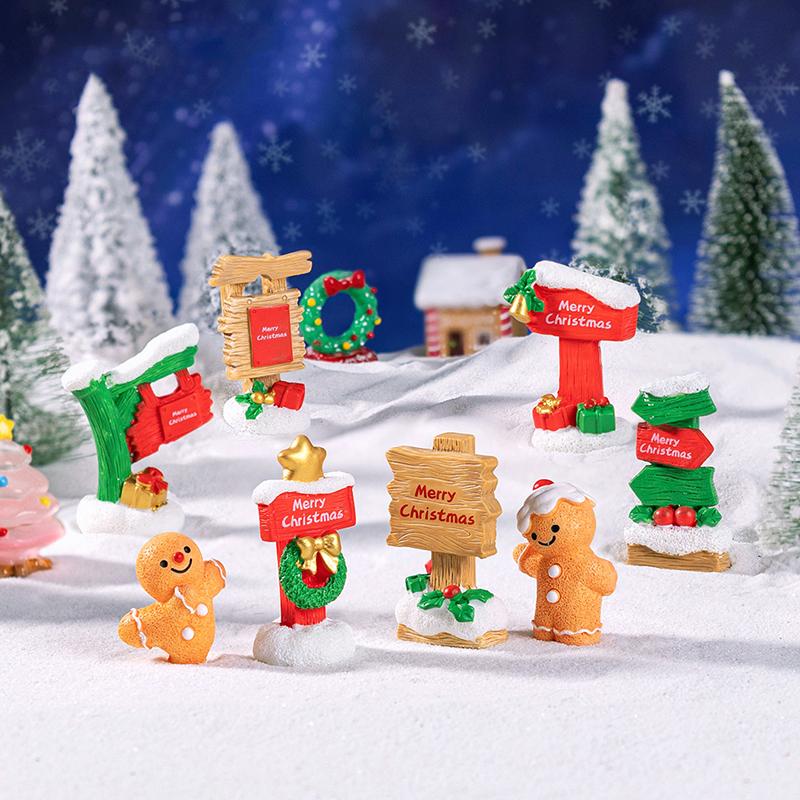 6Pcs Resin Christmas Road Signs Miniature Landscape Diy Craft Decorations Holiday Village Scene Ornaments Creative Mini Scene Making Accessories