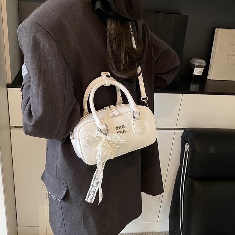 Popular Small Bag Women's New Fashion Versatile Messenger Bag Portable Pillow Bag