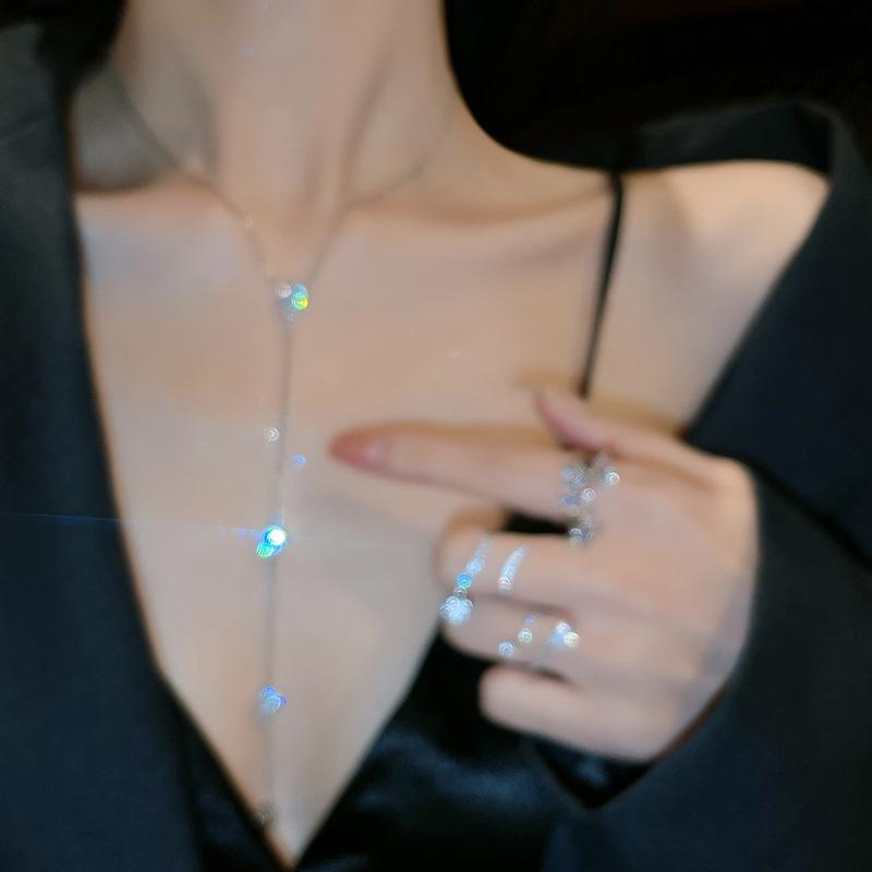 Elegant Waterdrop Zircon Necklace - Luxury Clavicle Jewelry for Women