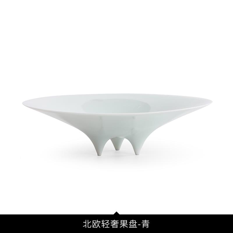 

Three Legged Ceramic Fruit Plate Refreshment Tray Pastry Plate Dim Sum Dish Dessert Plates Salad Bowl Snack Bowl Dining Plates циан
