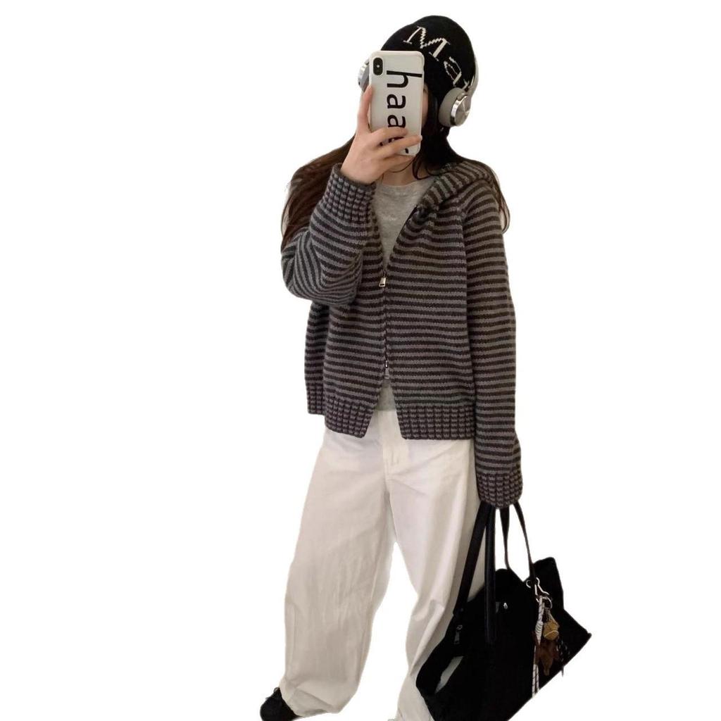 Korean Retro Color Block Stripe Zipper Hooded Knit Cardigan for Women - Autumn/Winter Loose Fit Sweater Jacket