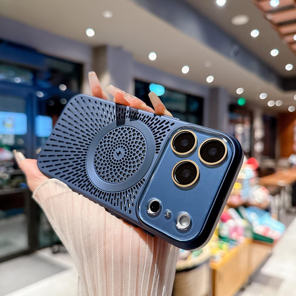 Applicable to iPhone17ProMax Berlin heat dissipation mobile phone case Magnetic suction Apple 16Pro breathable and anti-drop protective case