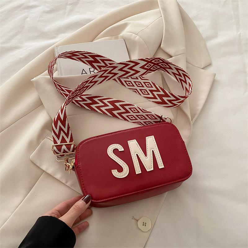 Spring casual women's small square bag 2025 new camera bag female crossbody ins popular shoulder small bag this year