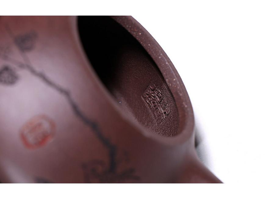 Authentic Yixing Purple Clay Shi Piao Teapot with Engraved Inscription