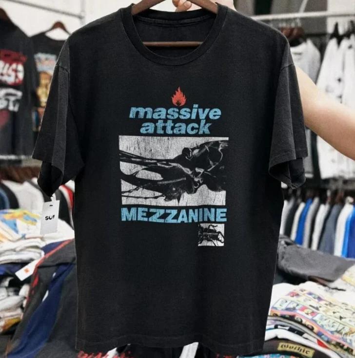 Massive Attack Mezzanine Album Graphic T-Shirt 3XL