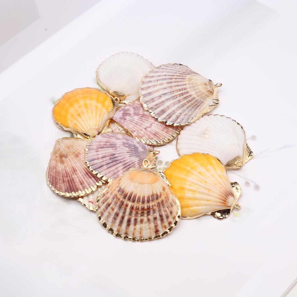 5Pcs, Natural Shell Conch Pendant, Marine Style Handcrafted Golden Edged Charms, for DIY Necklace Accessories, Jewelry Making Crafts, Aquatic Decor
