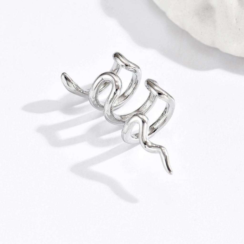 Niche Serpentine Wrapped Ear Clip Niche Light Luxury High End Spirit Snake No Ear Hole Ear Bone Clip Ear Hanging Earrings