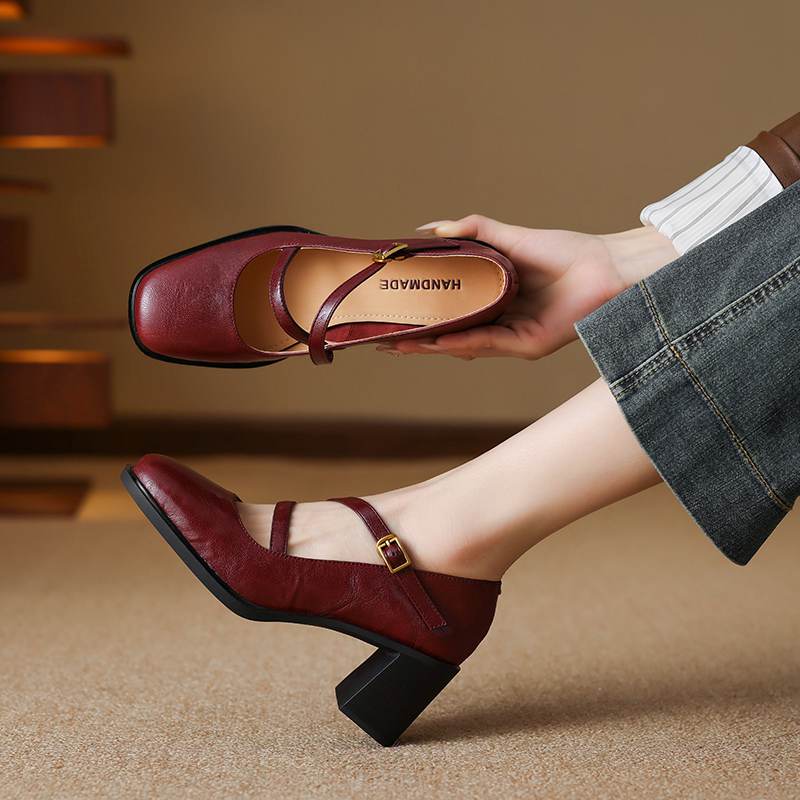 Krazing Pot Sheepskin Round Toe Size 41 Chunky High Heels Buckle Straps Vintage Autumn Pumps