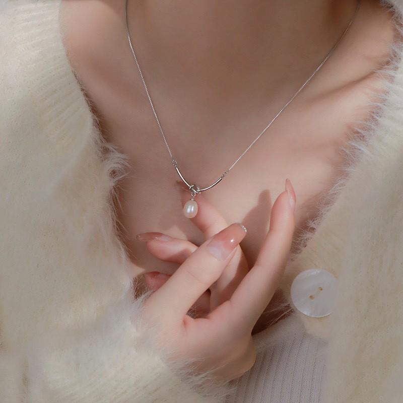 Pearl Necklace Female Niche High-End Sense Light Luxury Design Collarbone Chain Star Ins Student Girlfriends Spring And Summer Must-Have
